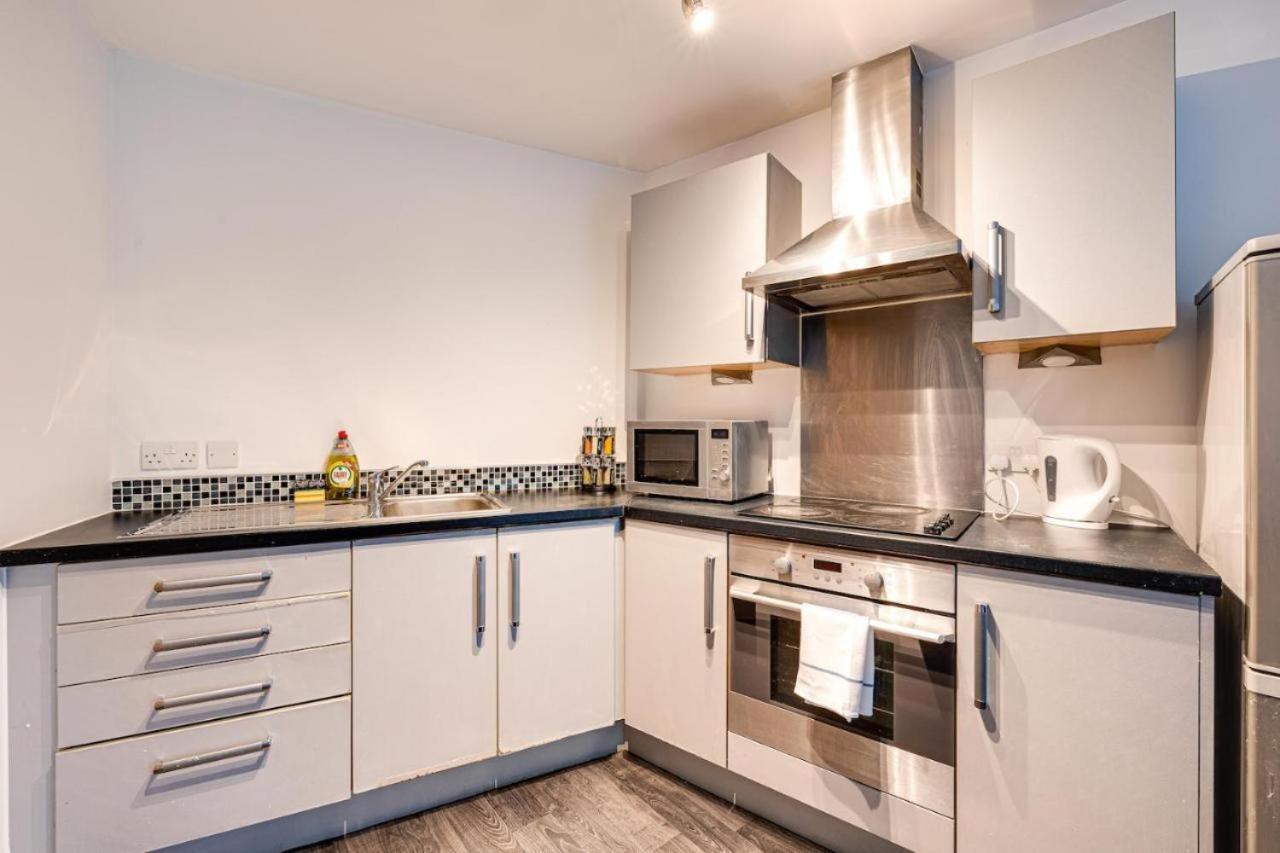 2 Bed Apartment With Balcony Private Parking Near Etihad Stadium, Coop Live Манчестер Экстерьер фото